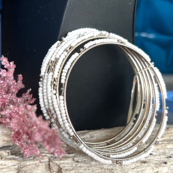 White Seed Bead Stacking Erica Lyons Fashion Bracelet $16ea / 3 for $25 - Picture 1 of 7